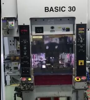 高速夹式午夜福利大片冲压视频